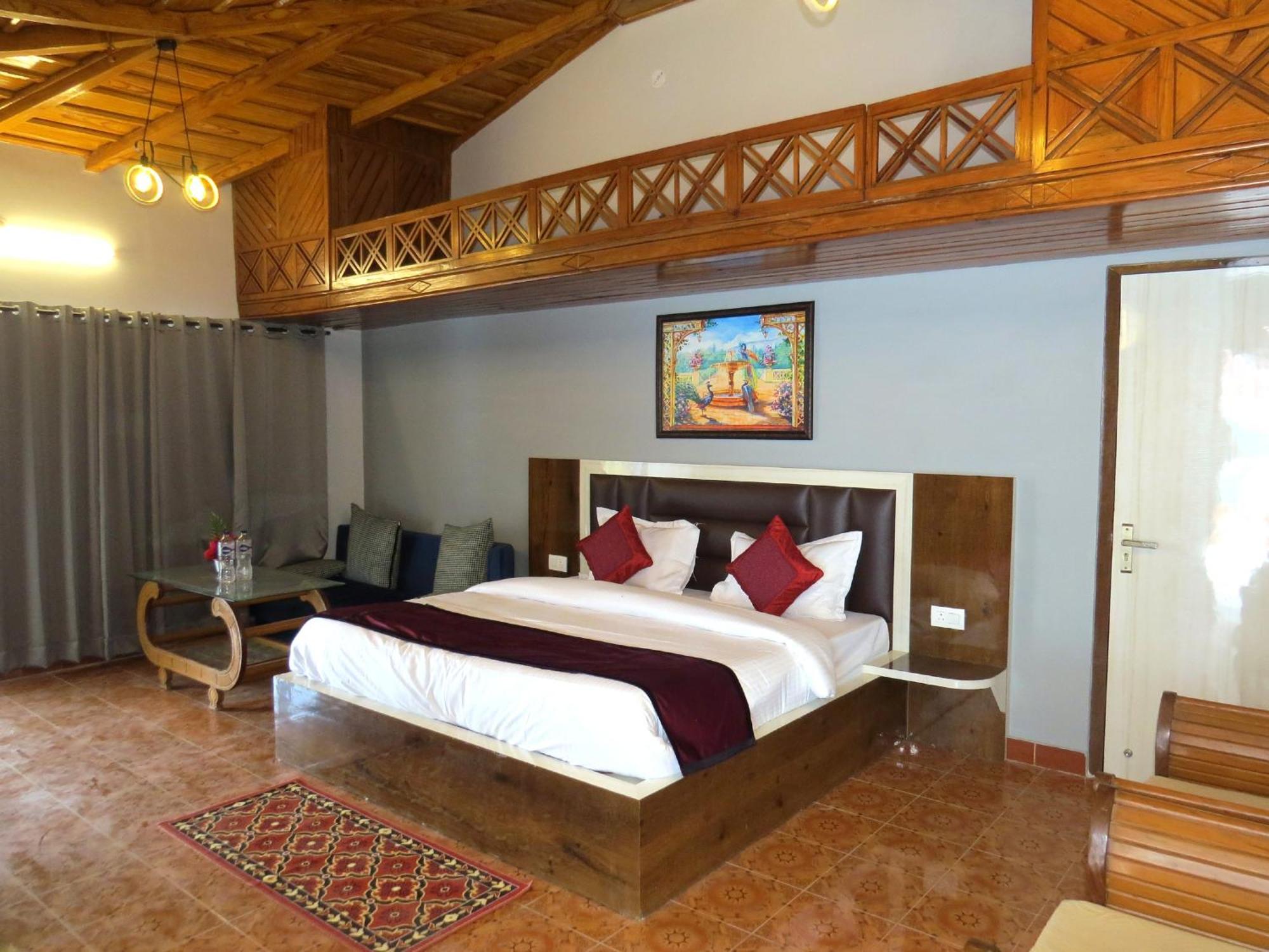 Hotel Haya Palace Найнитал Экстерьер фото
